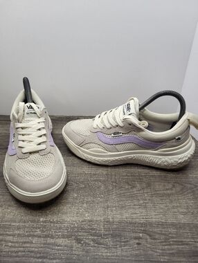 VANS UltraRange NEO VR3 Grey Purple Womens Size 7.5 Gym Shoes New